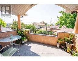 11 Benway Drive, Toronto, ON M9W1Z2 Photo 23