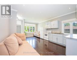 11 Benway Drive, Toronto, ON M9W1Z2 Photo 6