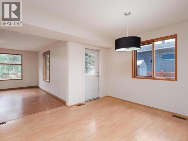 1709 HICKORY STREET - 11