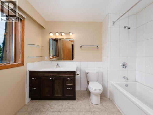 1709 HICKORY STREET - 20