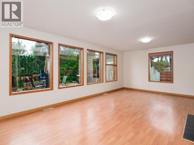 1709 HICKORY STREET - 7