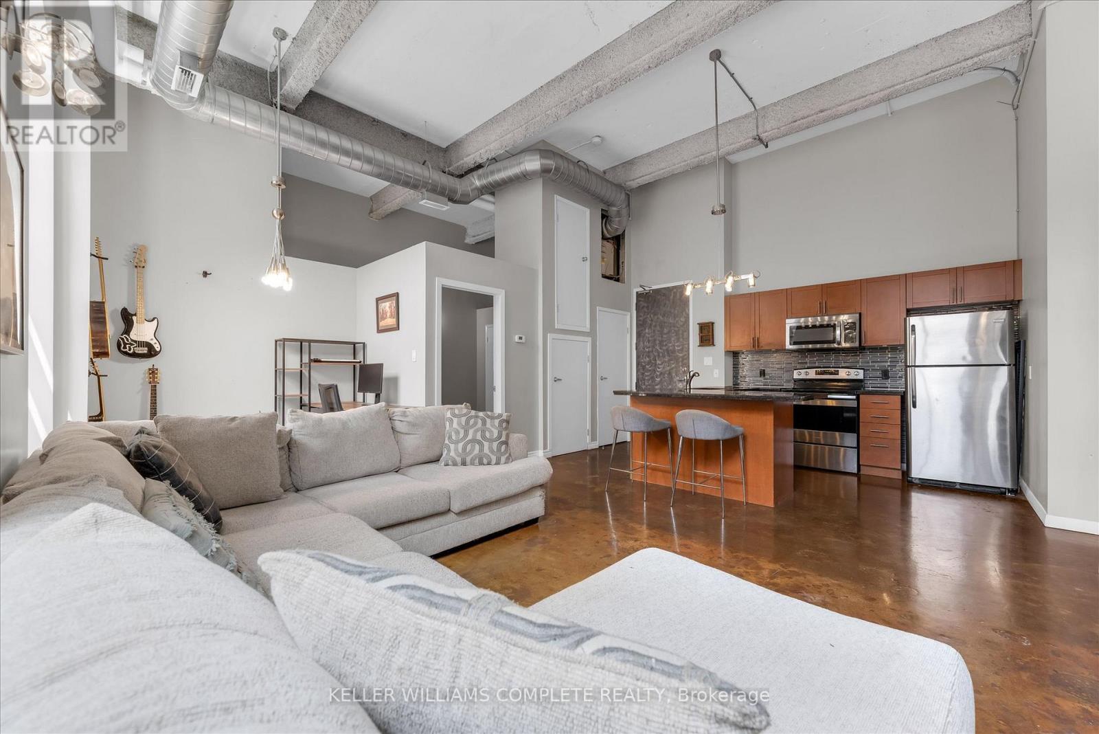 #208 11 REBECCA STREET - Image 8