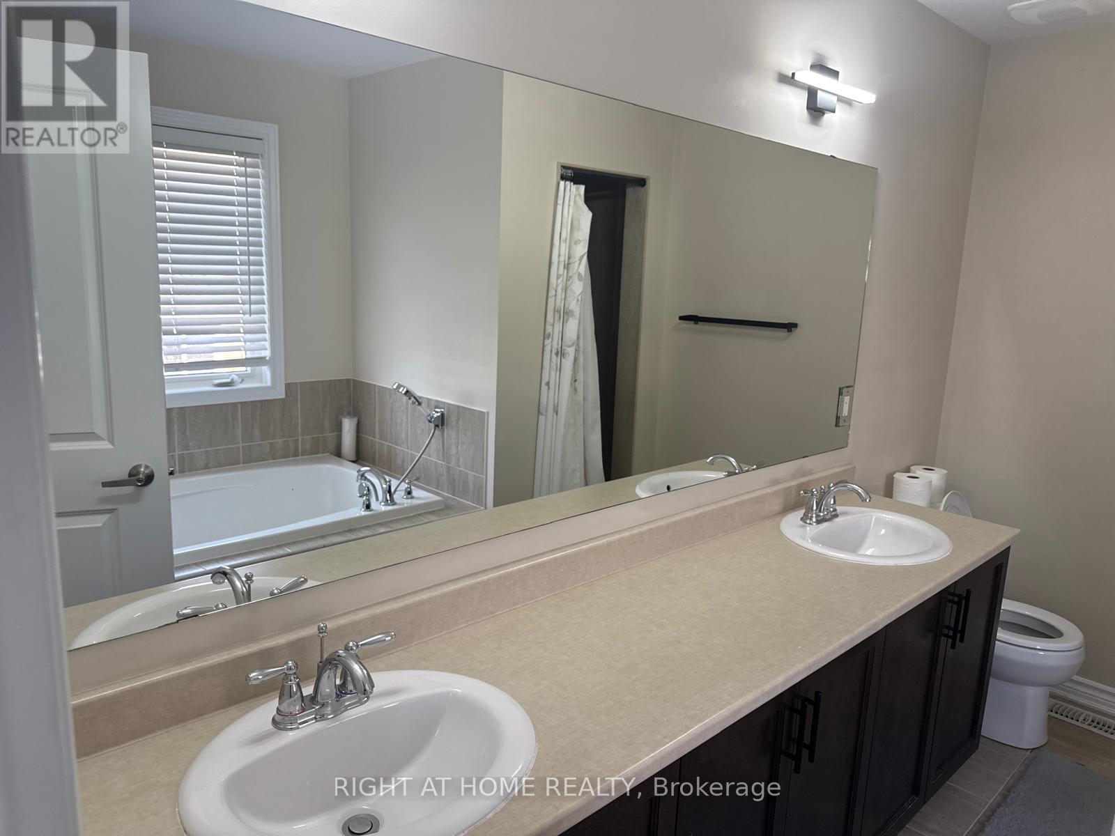 House for Rent in Ottawa – 371 VENDEVALE AVENUE, Ottawa – By Peter Sagos - Image 29