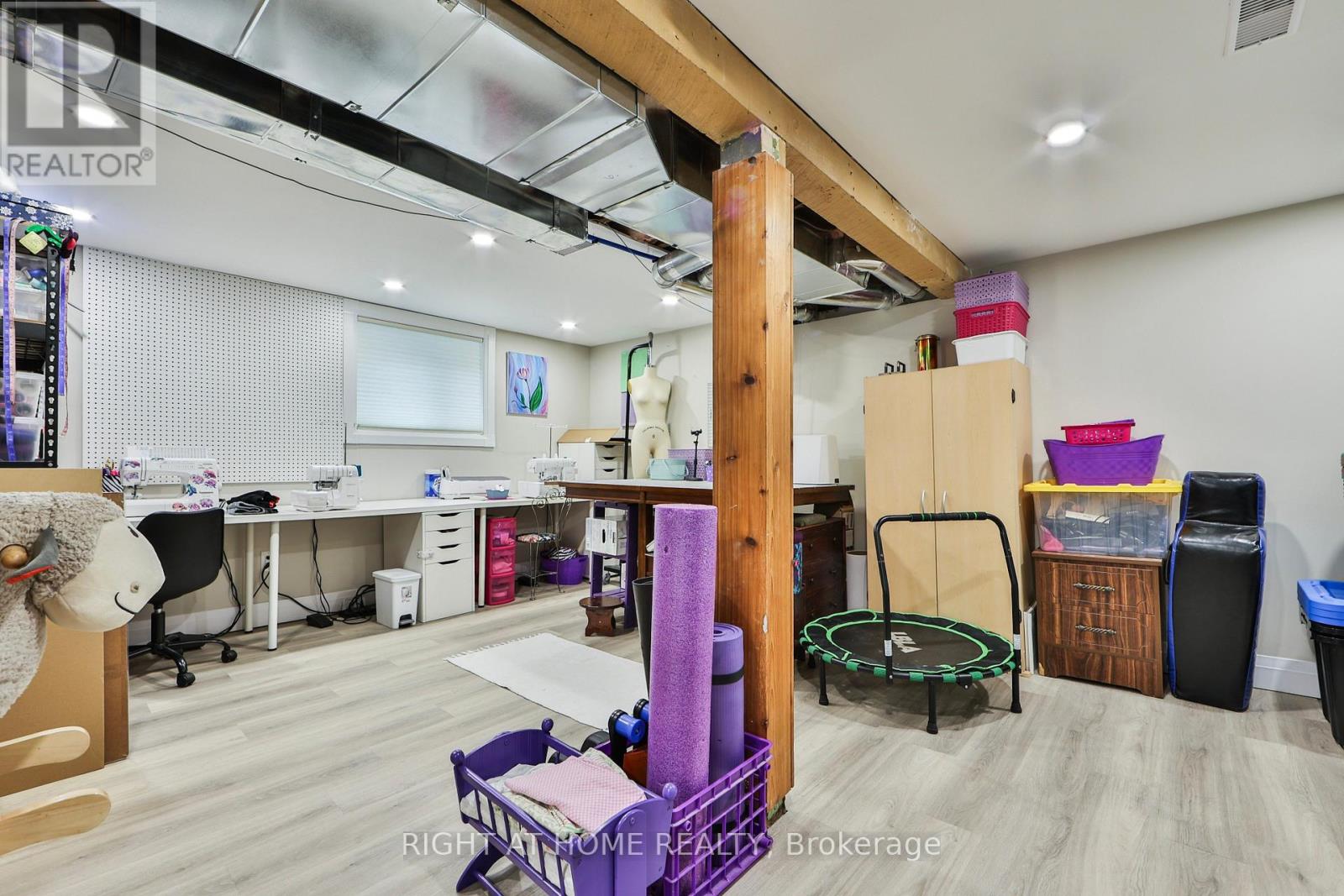 90 MILL STREET S - 37