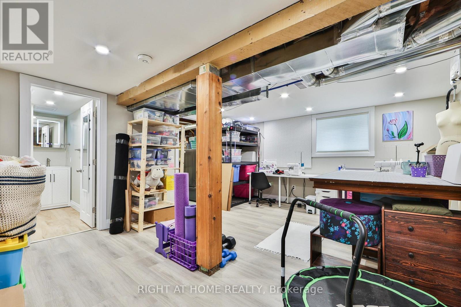 90 MILL STREET S - Image 40