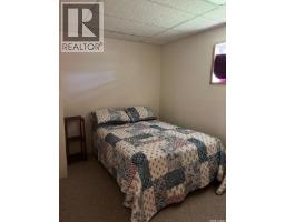 28 Highland Avenue, Jackfish Lake, SK S0M0L0 Photo 14