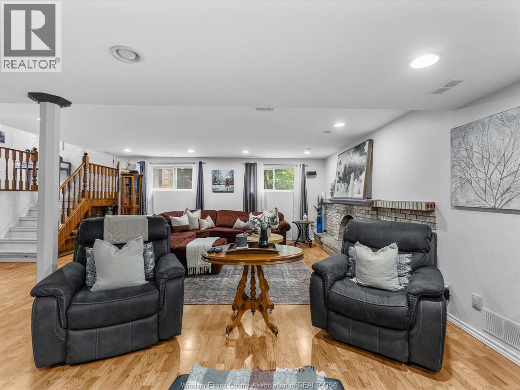 6735 Matchett - 34