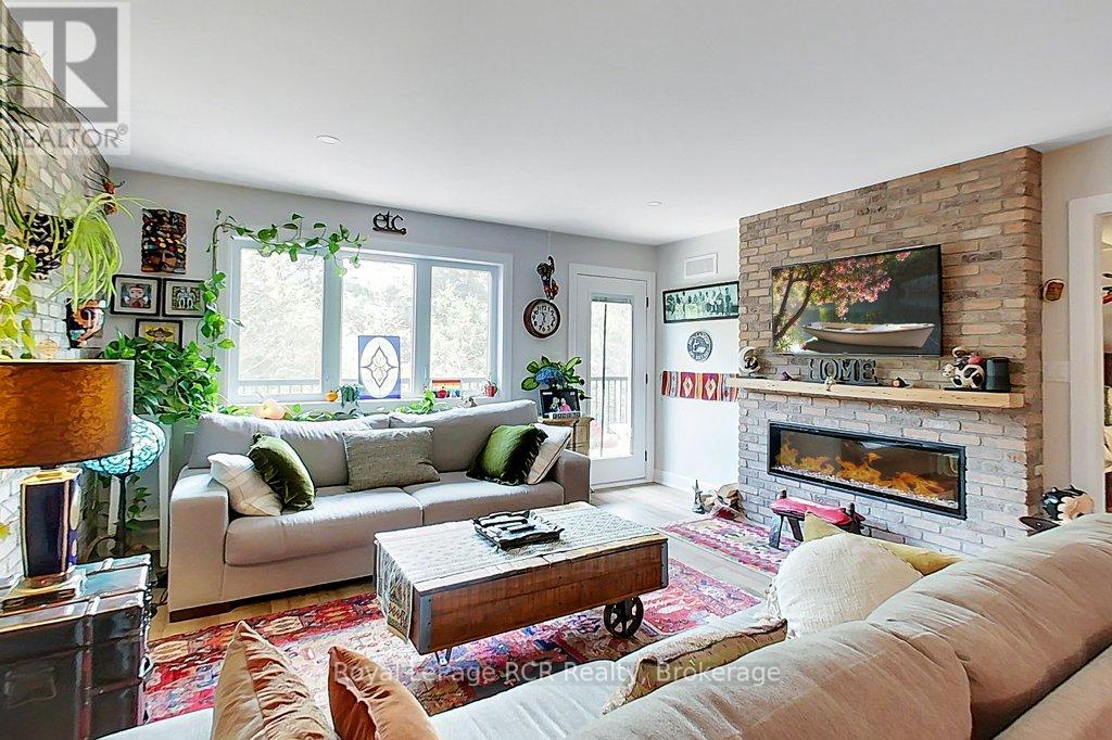 815 18TH STREET - 15