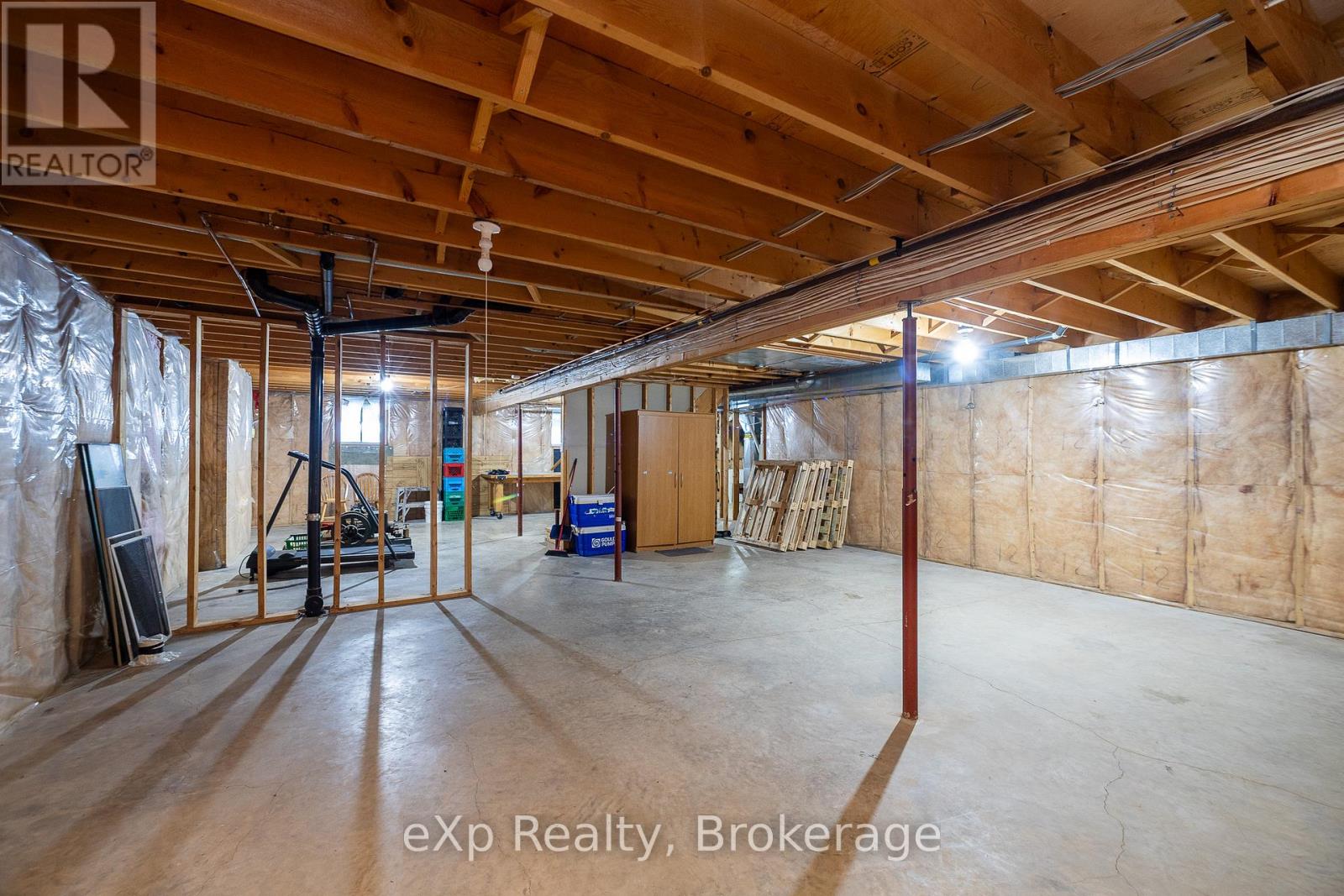 103 MARGARET ELIZABETH AVENUE - 32