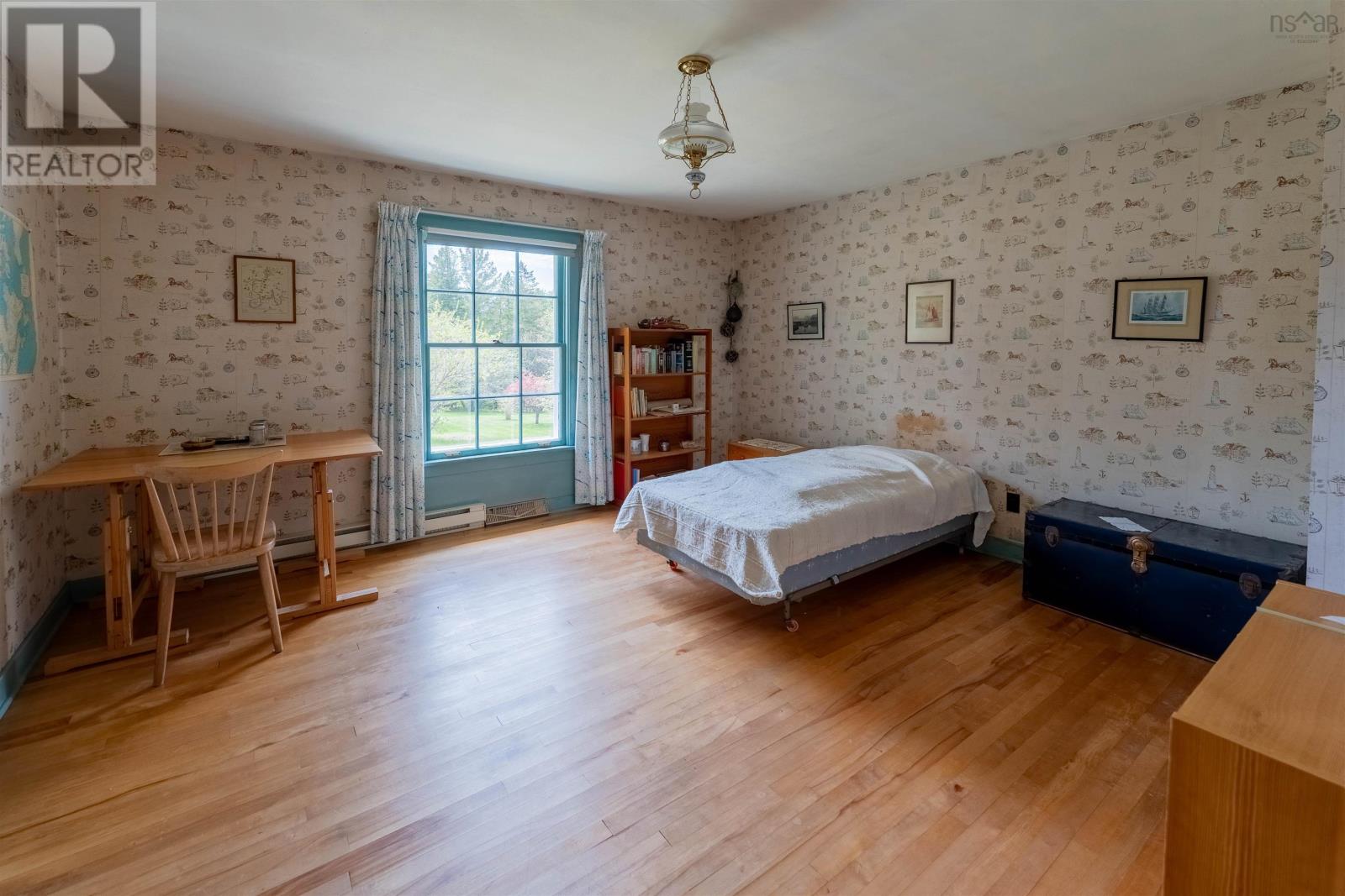 41 Eisnor Road - 16