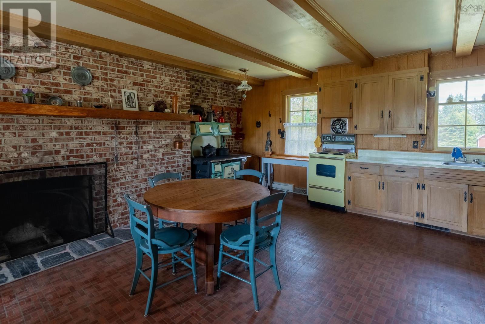 41 Eisnor Road - 11