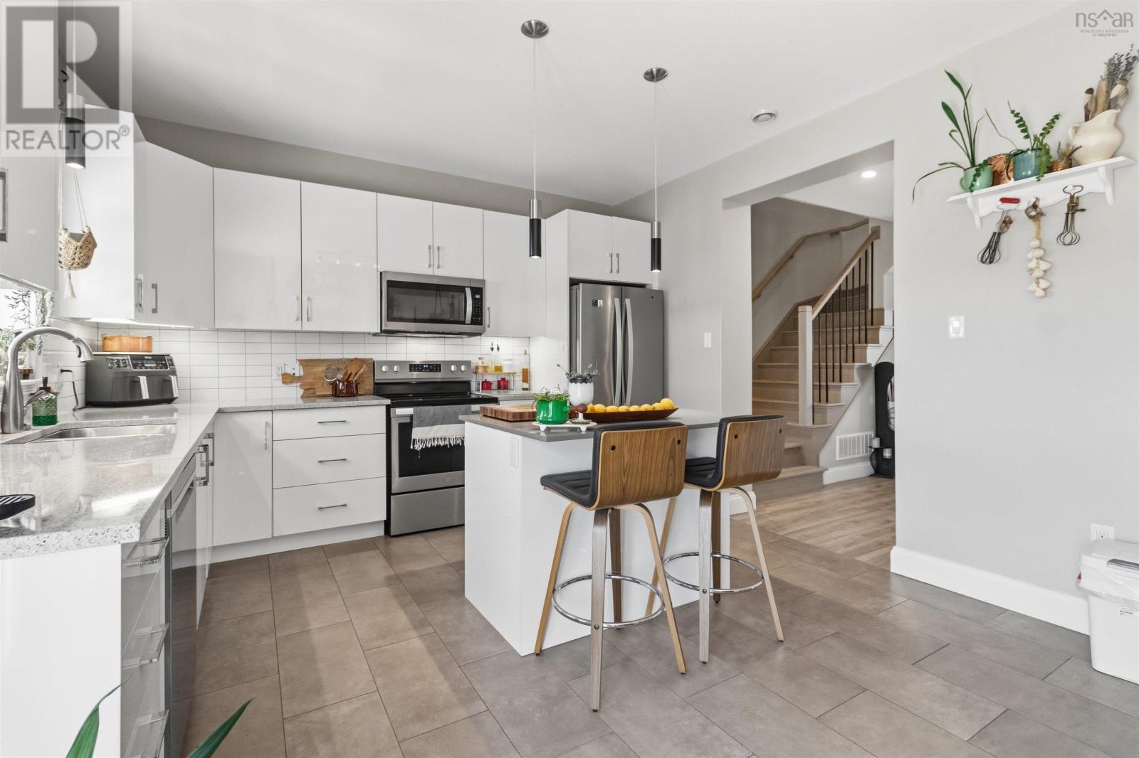 146 Maple Grove Avenue - 13