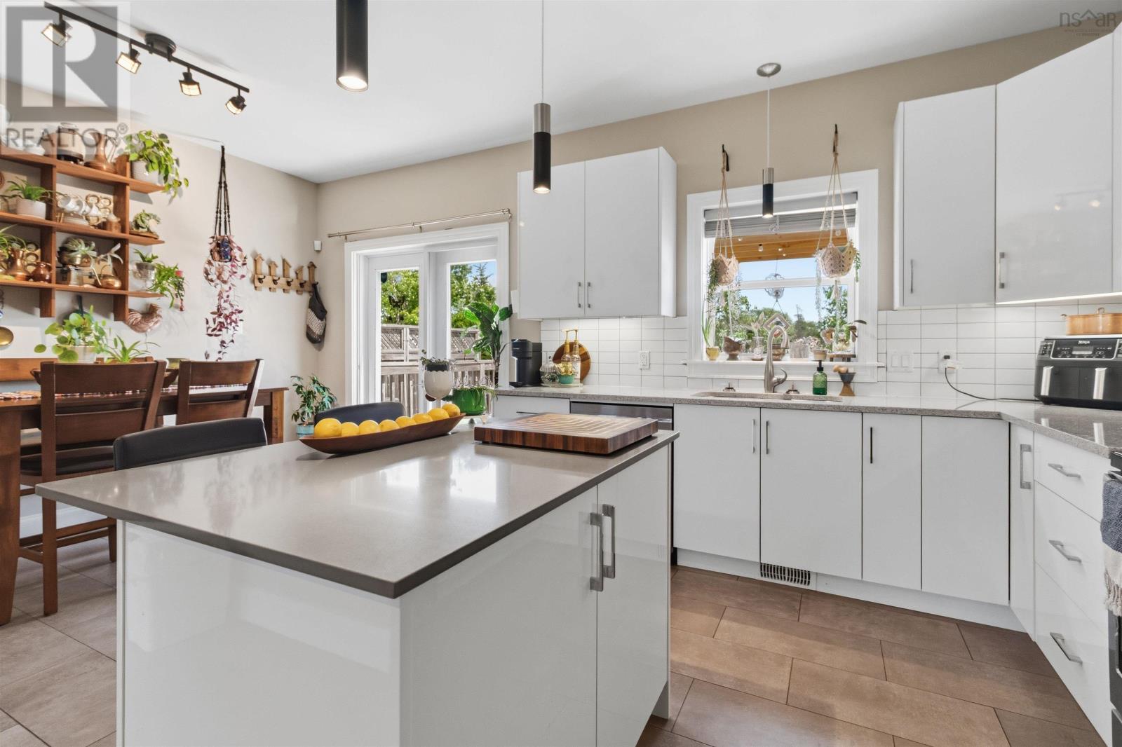 146 Maple Grove Avenue - 15