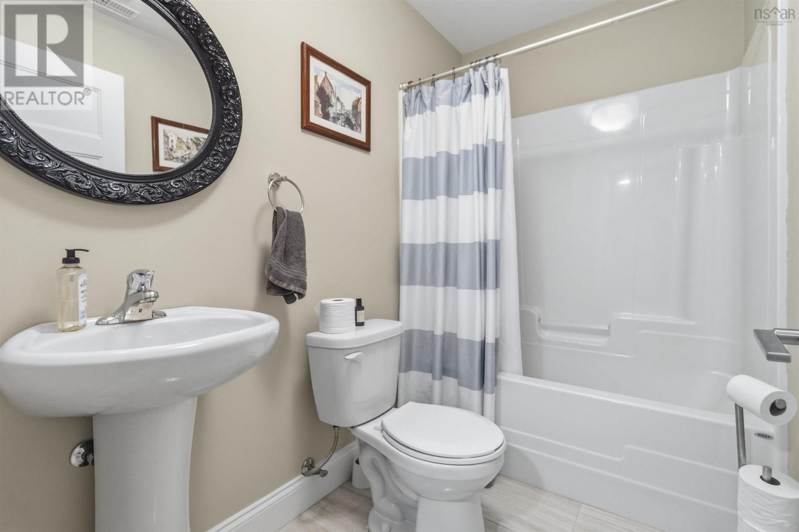 146 Maple Grove Avenue - 22