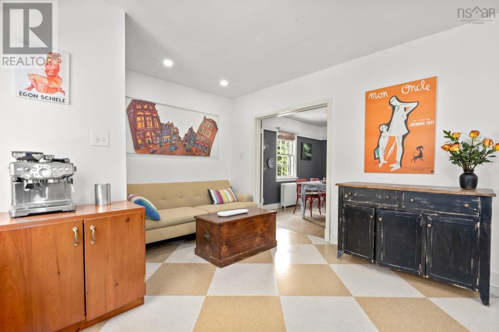 6161 Watt Street - 16