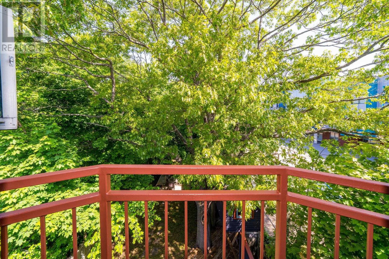 6161 Watt Street - 26
