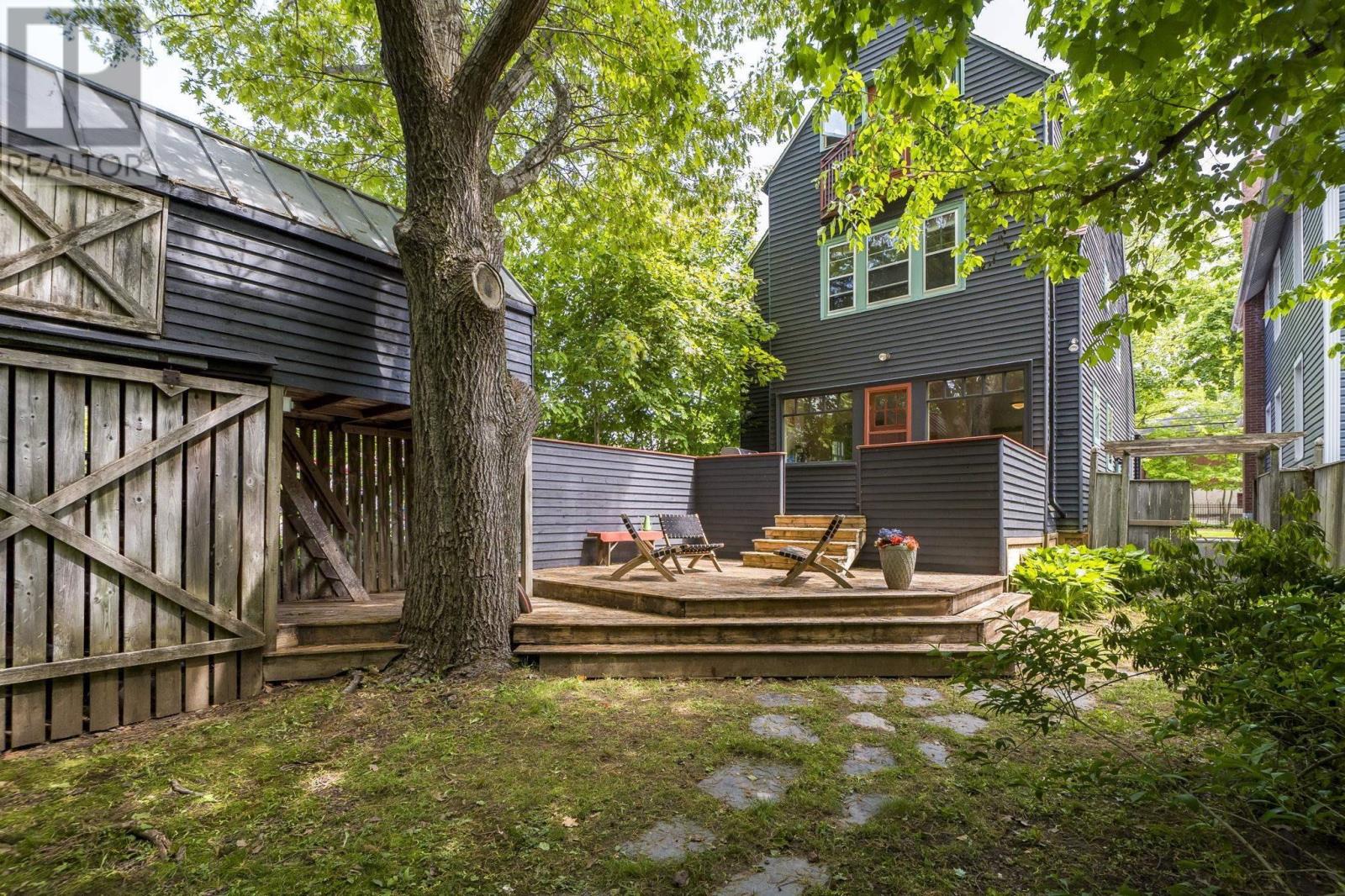 6161 Watt Street - 35