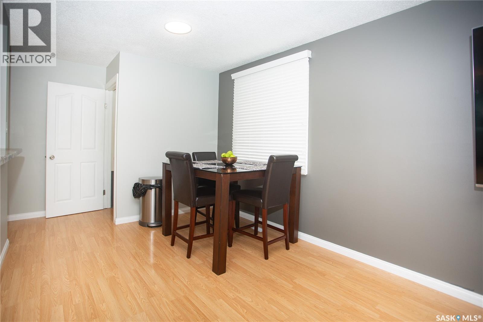 365 WATERLOO CRESCENT — photo 11
