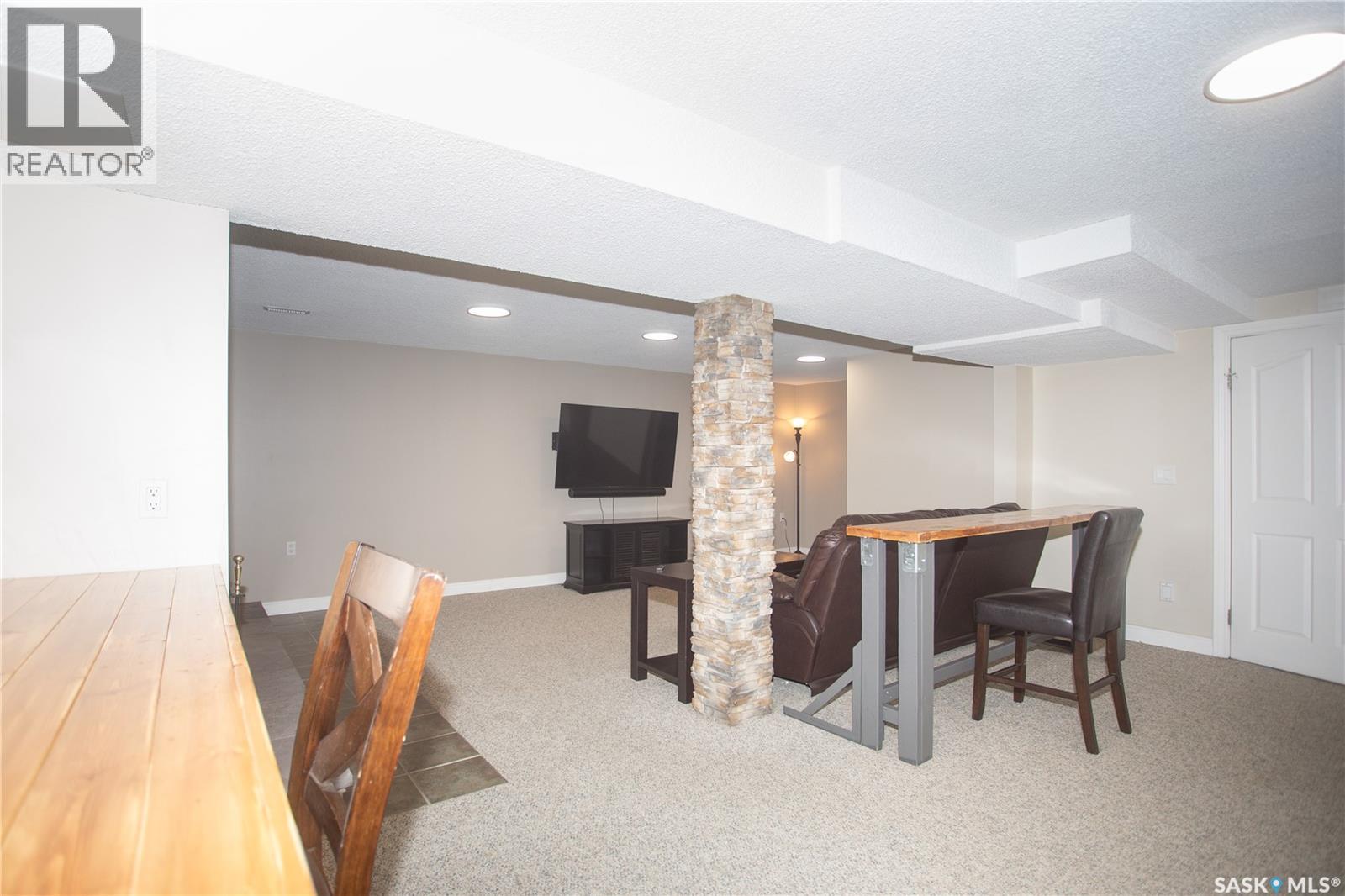 365 WATERLOO CRESCENT — photo 71