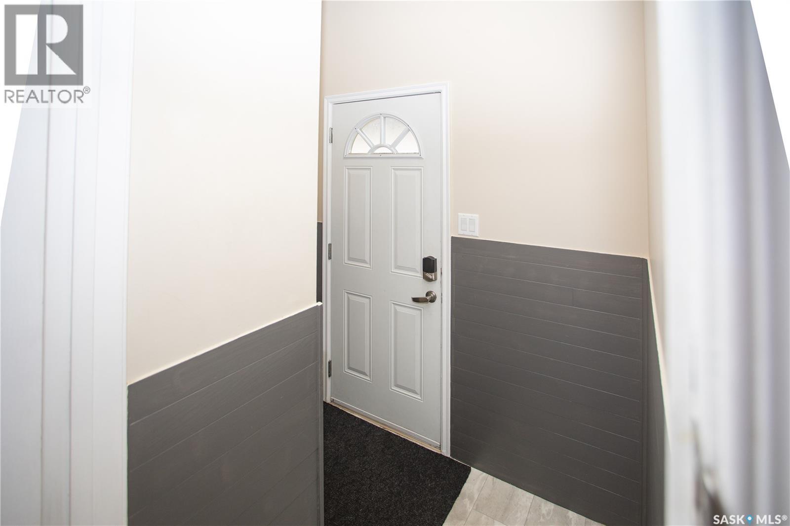 365 WATERLOO CRESCENT — photo 72