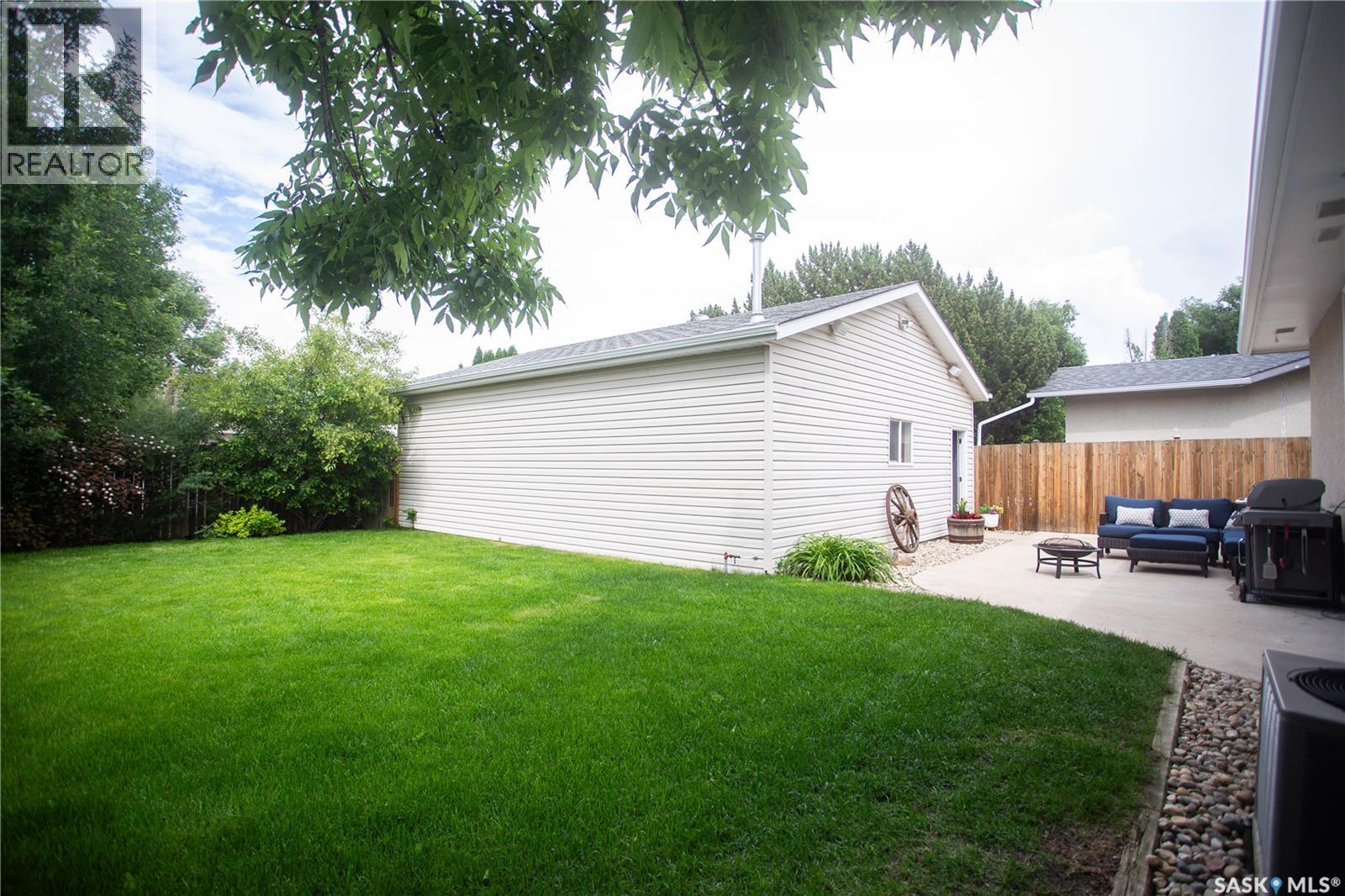 365 WATERLOO CRESCENT — photo 77