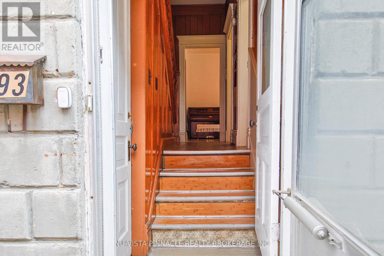 93 STANLEY STREET - 7