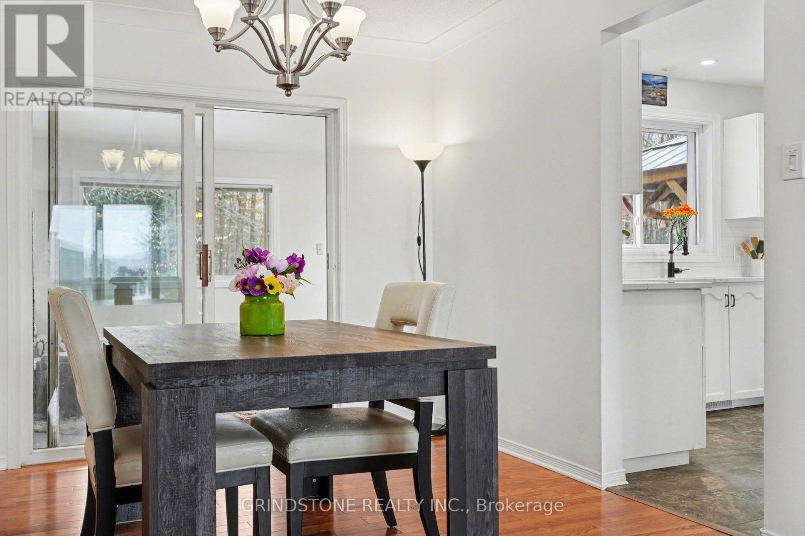 319 RIVERWOOD DRIVE - 11