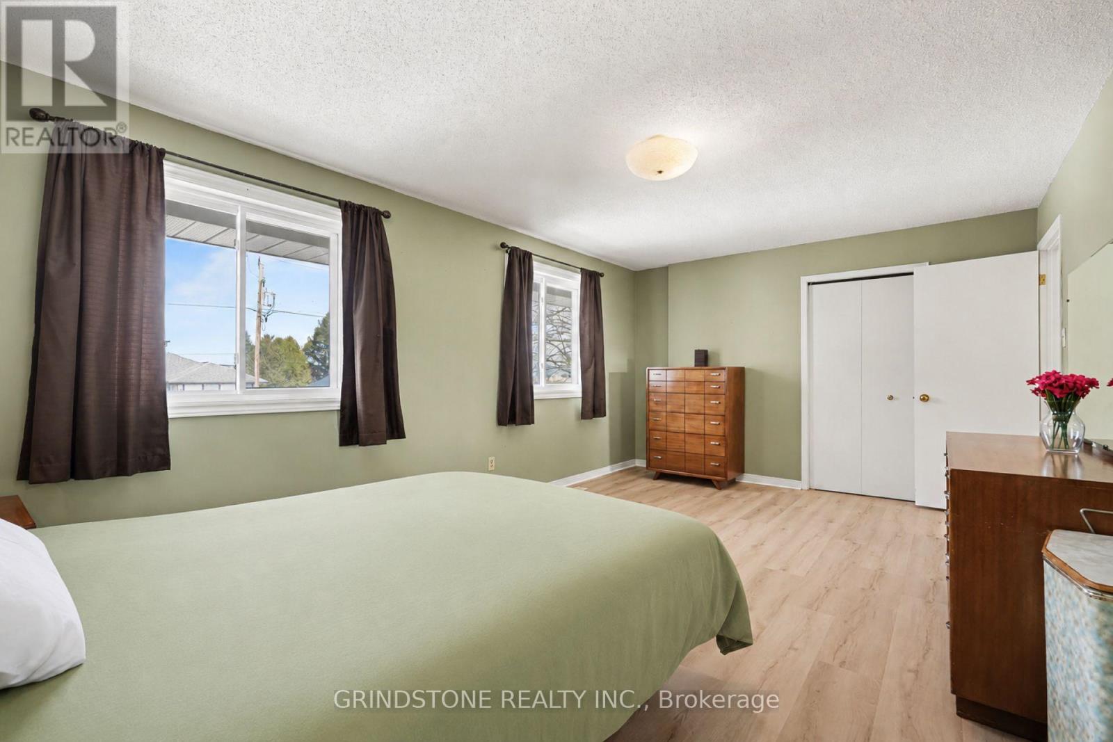 319 RIVERWOOD DRIVE - 17