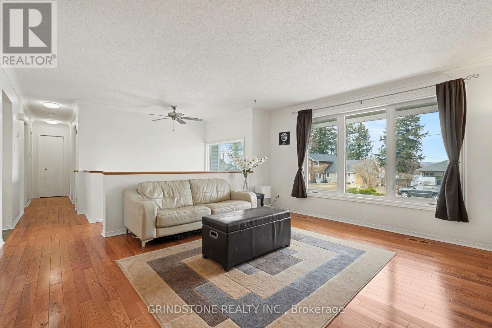 319 RIVERWOOD DRIVE - 3
