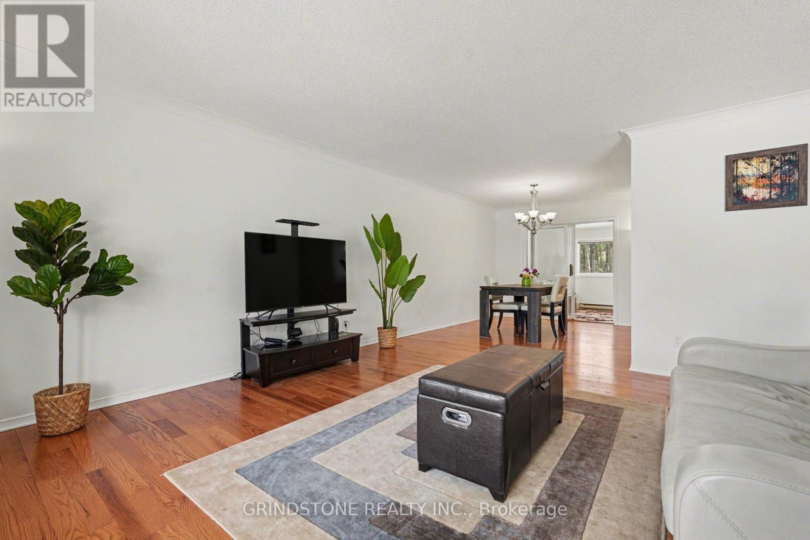 319 RIVERWOOD DRIVE - 6