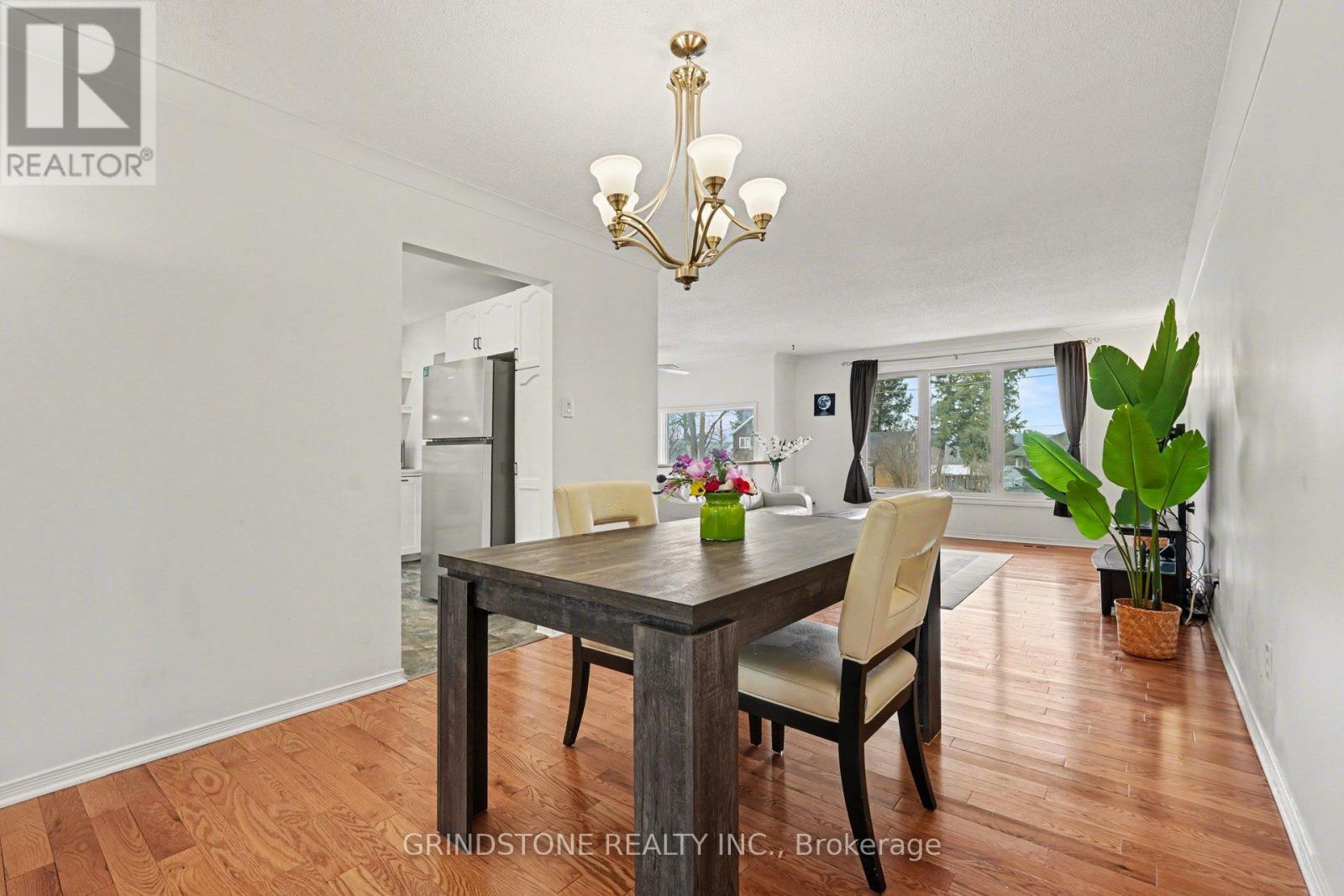 319 RIVERWOOD DRIVE - 7