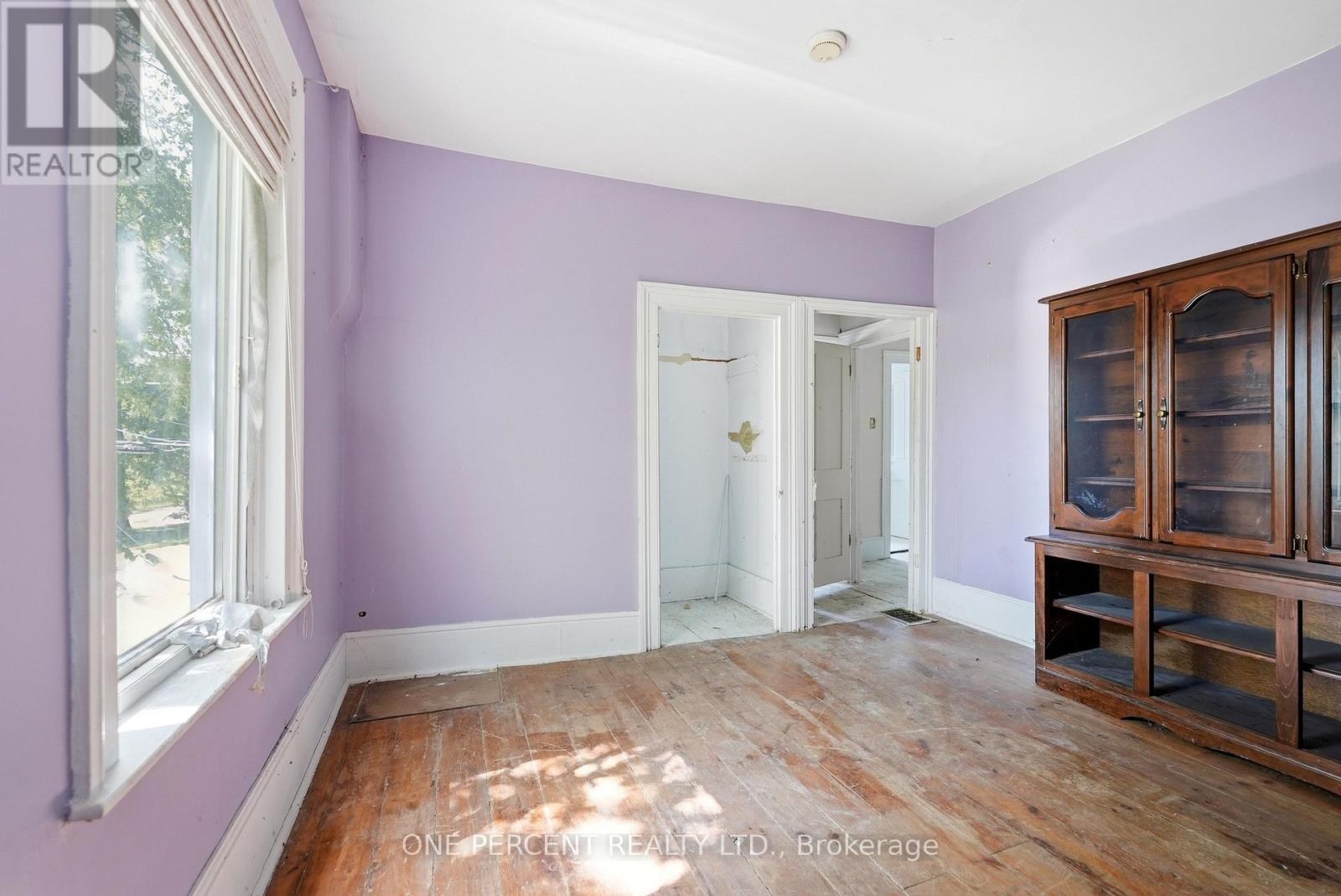 213 ST LAWRENCE STREET EAST STREET E - 42