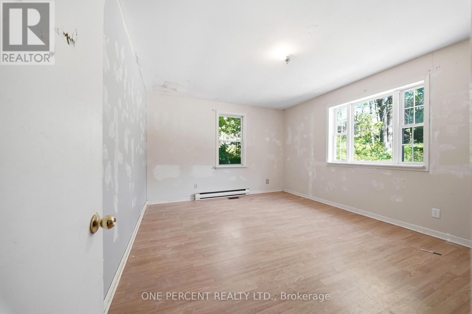 213 ST LAWRENCE STREET EAST STREET E - 22