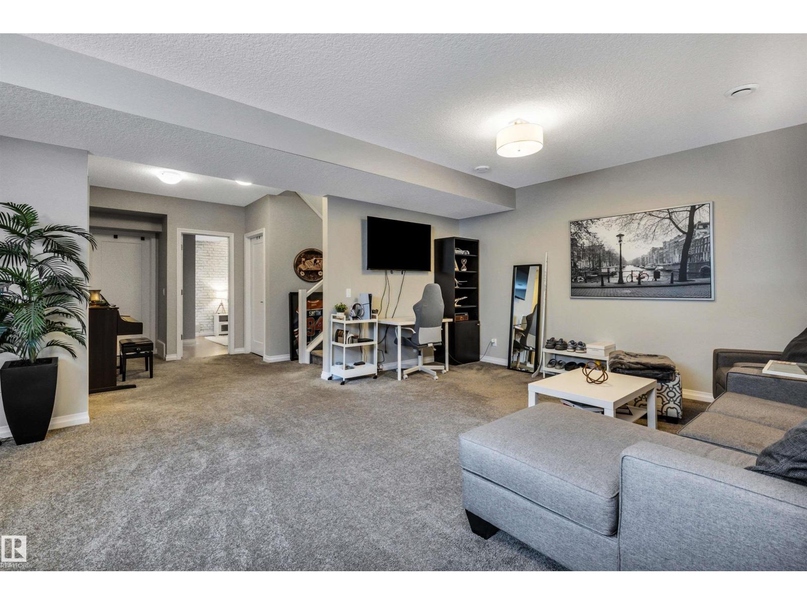 1239 DANIELS CR SW — photo 40