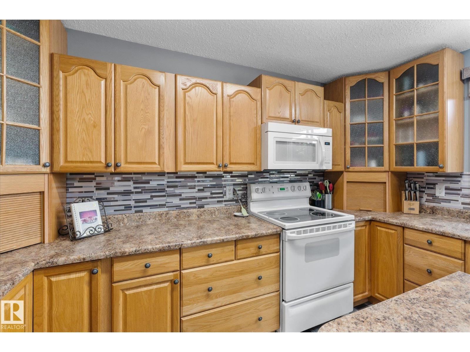 #2 1511 PARKLAND DR — photo 17