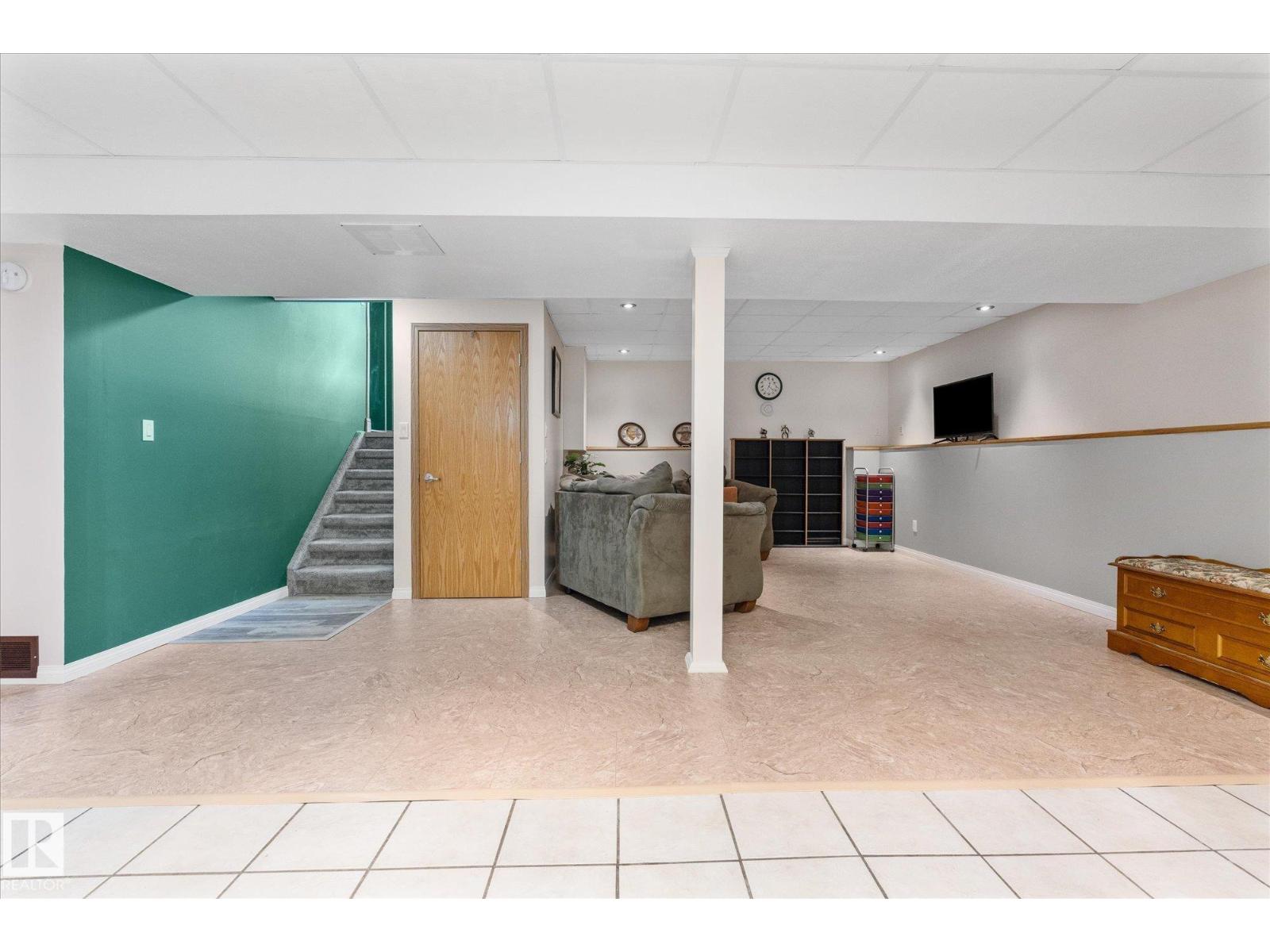 #2 1511 PARKLAND DR — photo 32