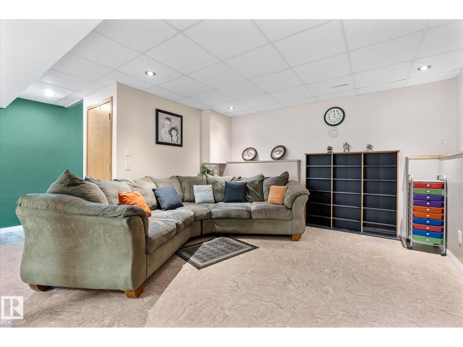 #2 1511 PARKLAND DR — photo 33