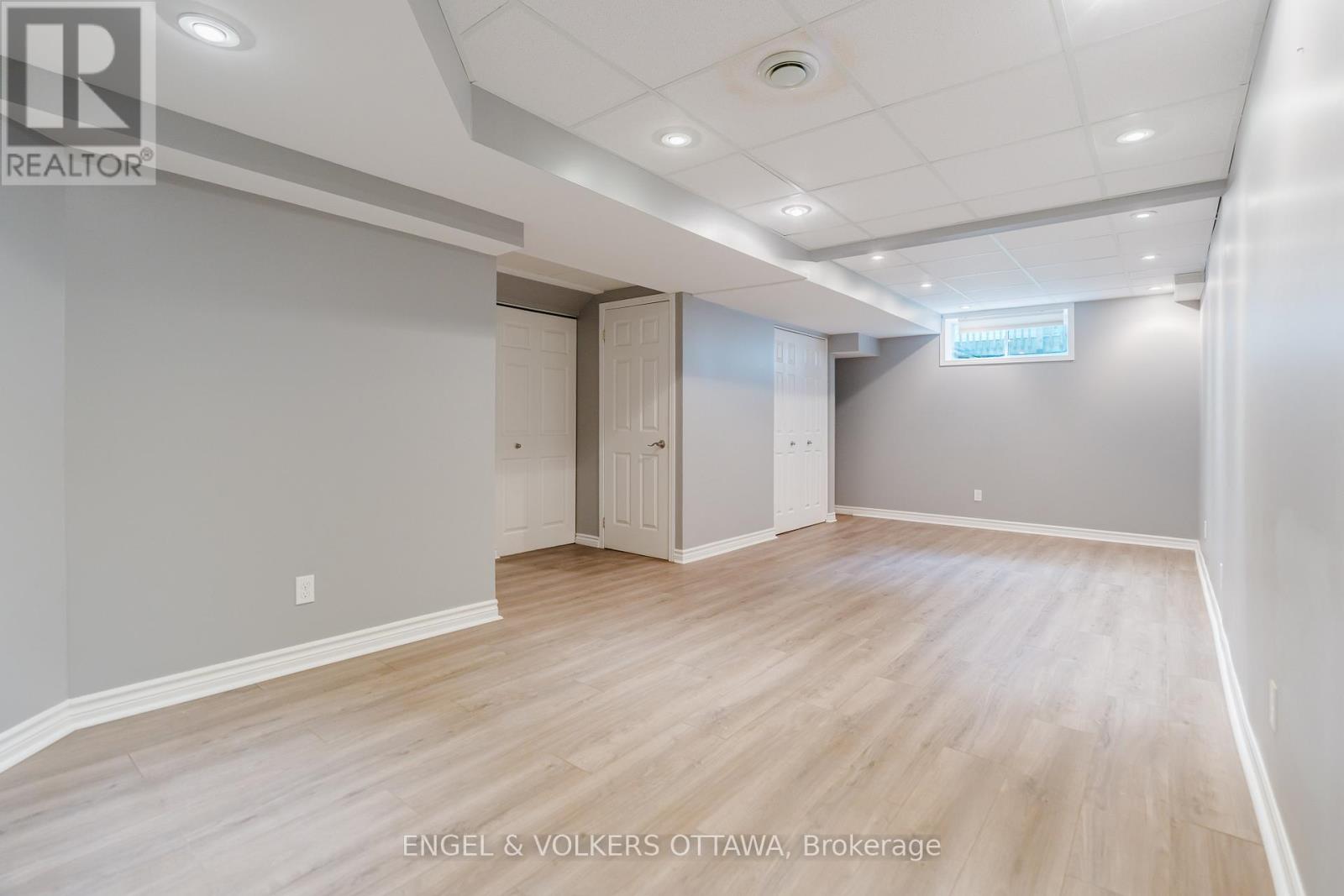 House for Rent in Ottawa – 77 WHALINGS CIRCLE, Ottawa – By Peter Sagos - Image 32