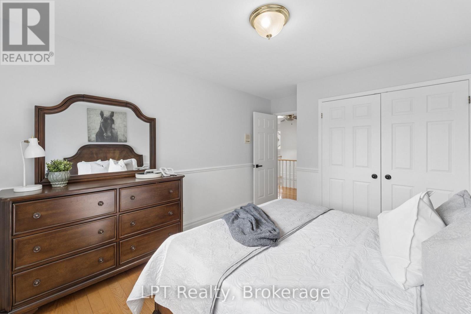 1 MAYFIELD CRESCENT - Image 29