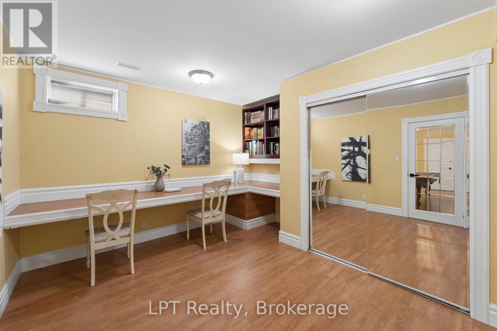 1 MAYFIELD CRESCENT - Image 42