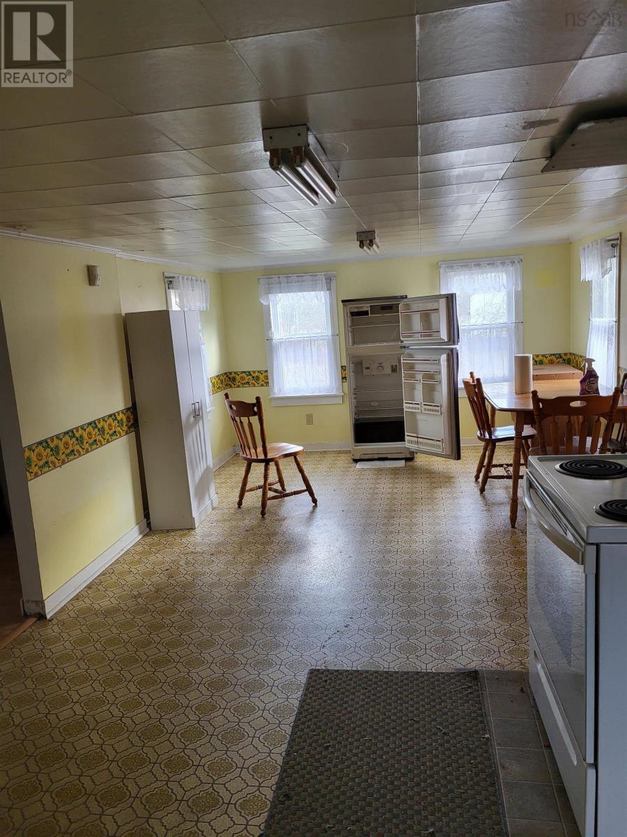 281 Lower Truro Road - 13