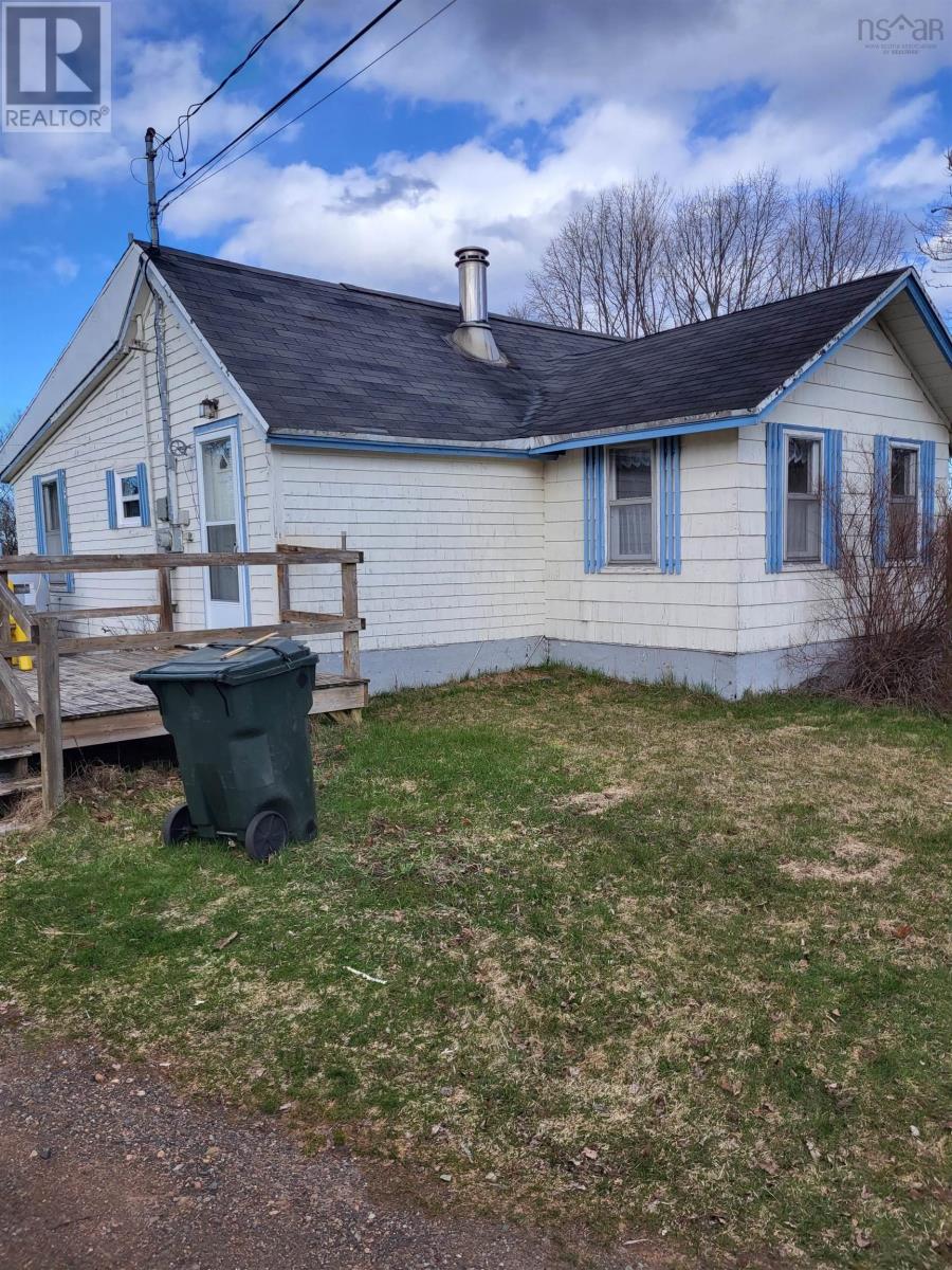281 Lower Truro Road - 2