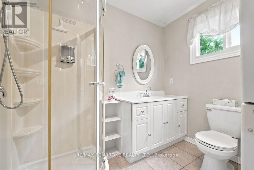225 WELLINGTON STREET - 9