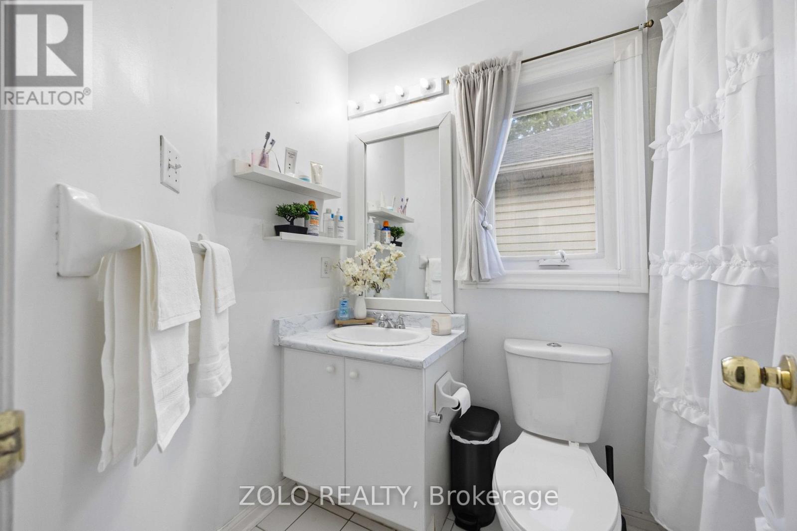 82 PIPERBROOK CRESCENT - Image 13