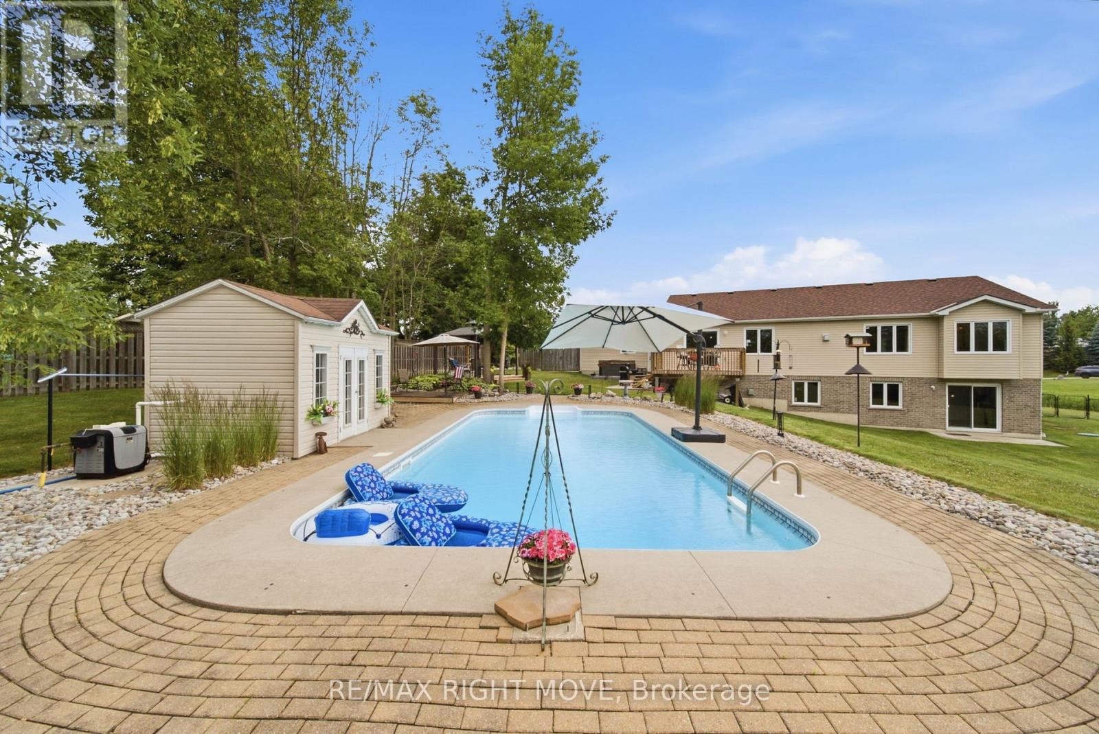 4700 ZACHARY CRESCENT - 29