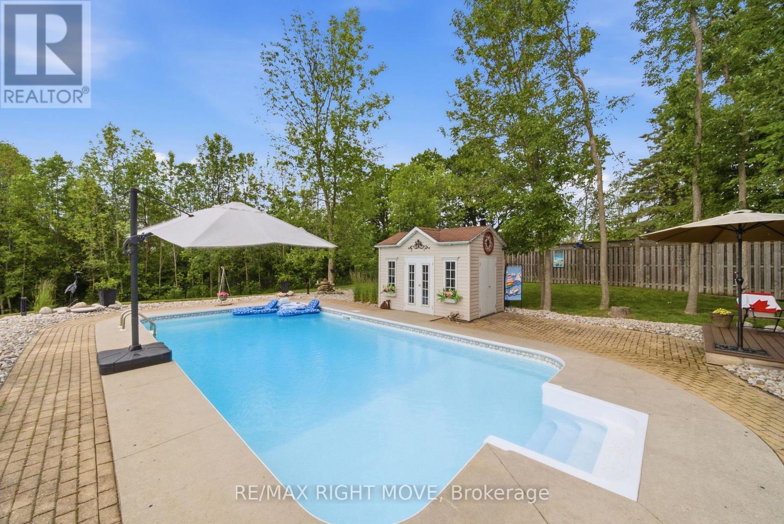 4700 ZACHARY CRESCENT - 32