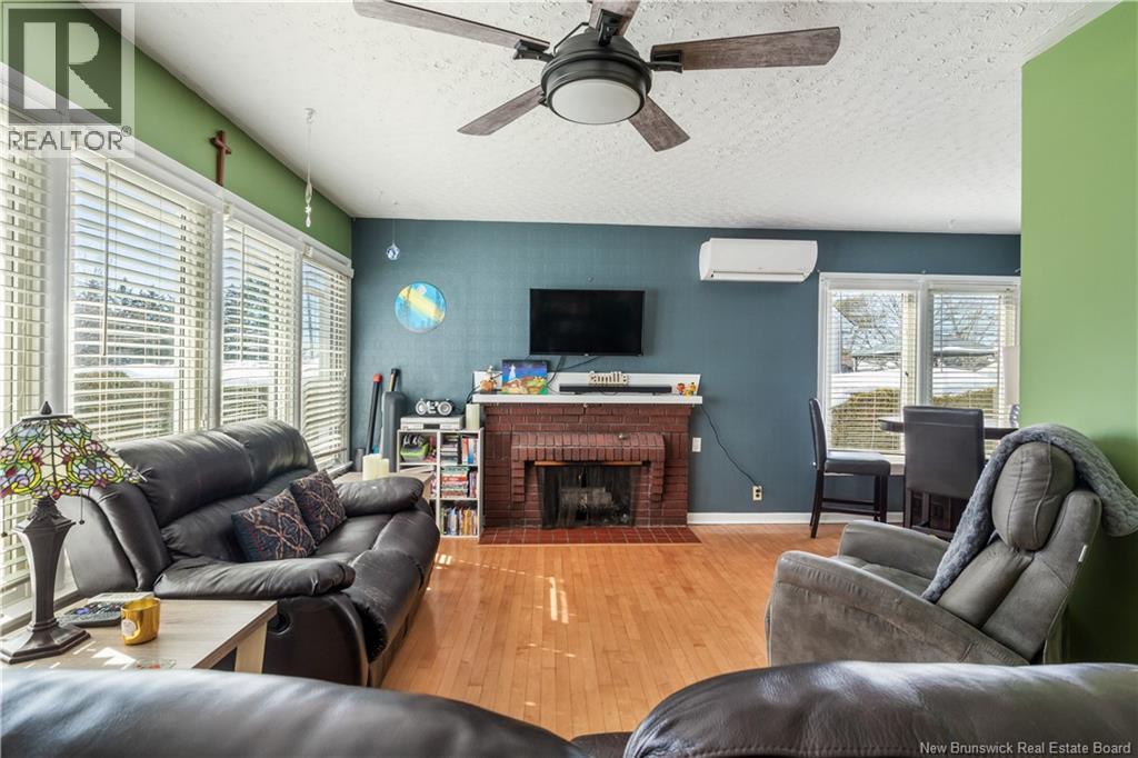 12 Kilburn - Image 11