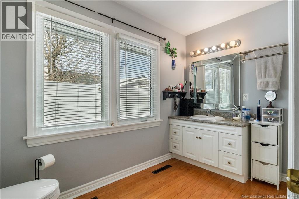 12 Kilburn - Image 19