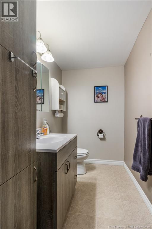 12 Kilburn - Image 25