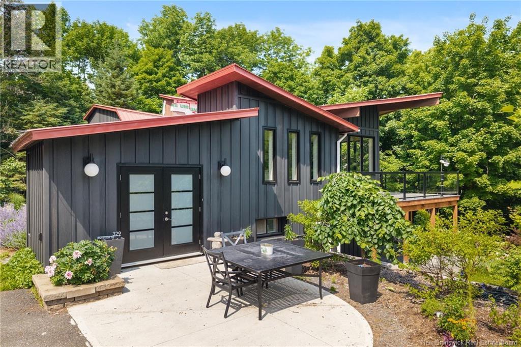 329 Riverview Drive - 8